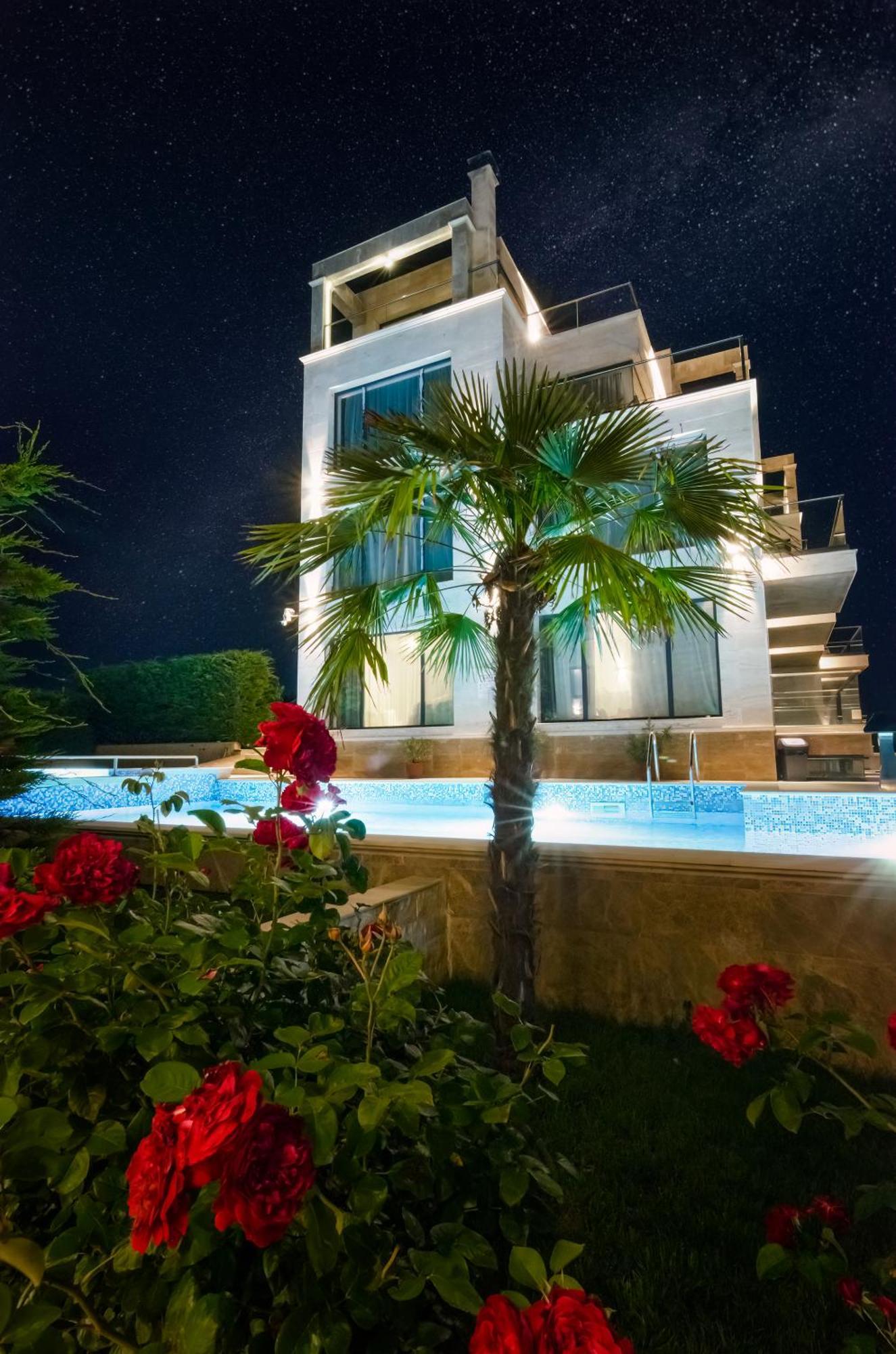 Villa Ambra Tyulenovo Exterior photo